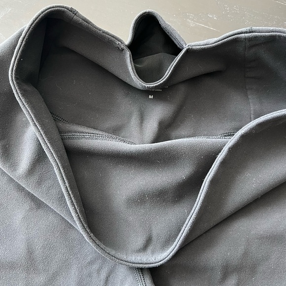 ATHLETA ELATION LASER CUT LEGGINGS - GREAT CONDITION - Picture 6 of 8